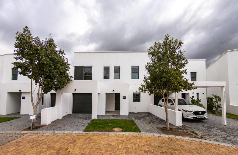 To Let 3 Bedroom Property for Rent in Somerset West Western Cape